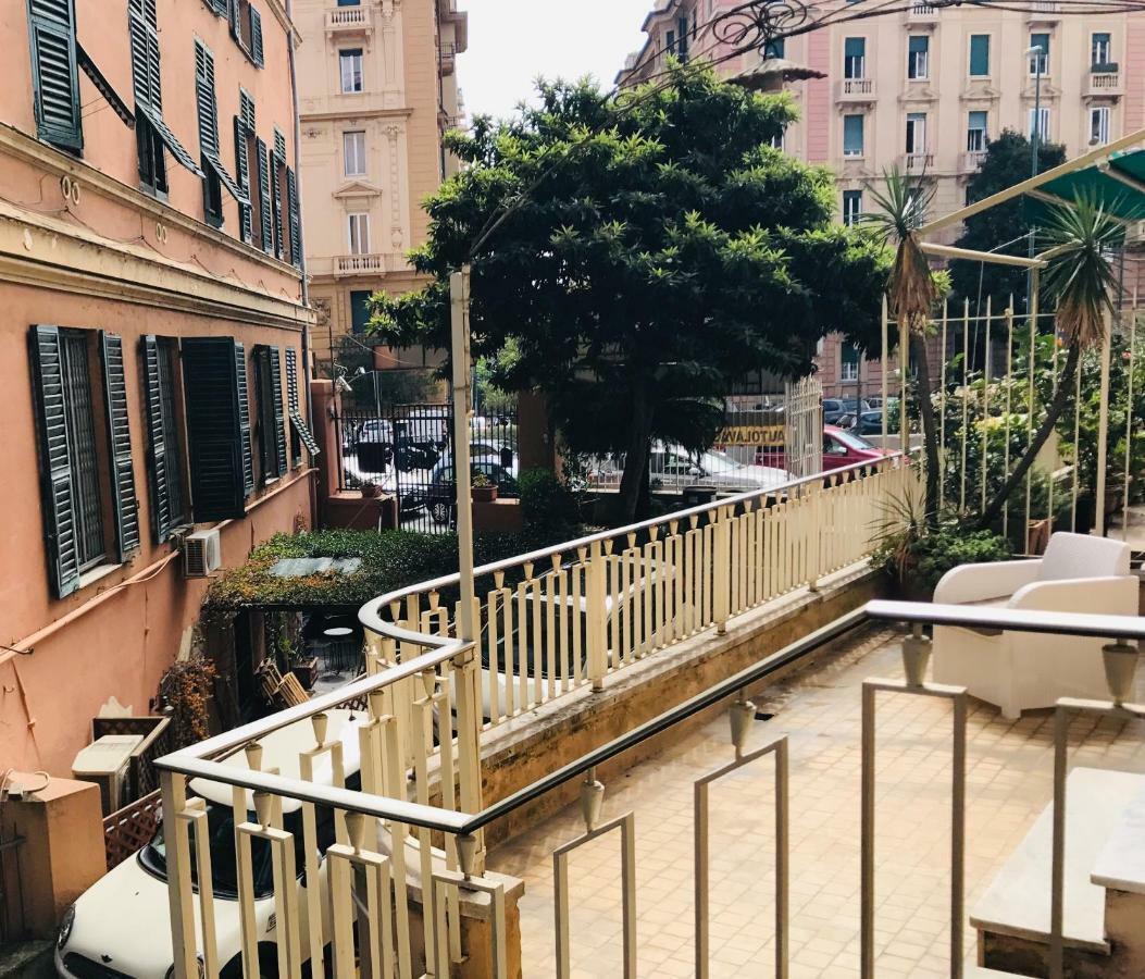 Апартаменты La Casa Di Claudia Генуя Экстерьер фото